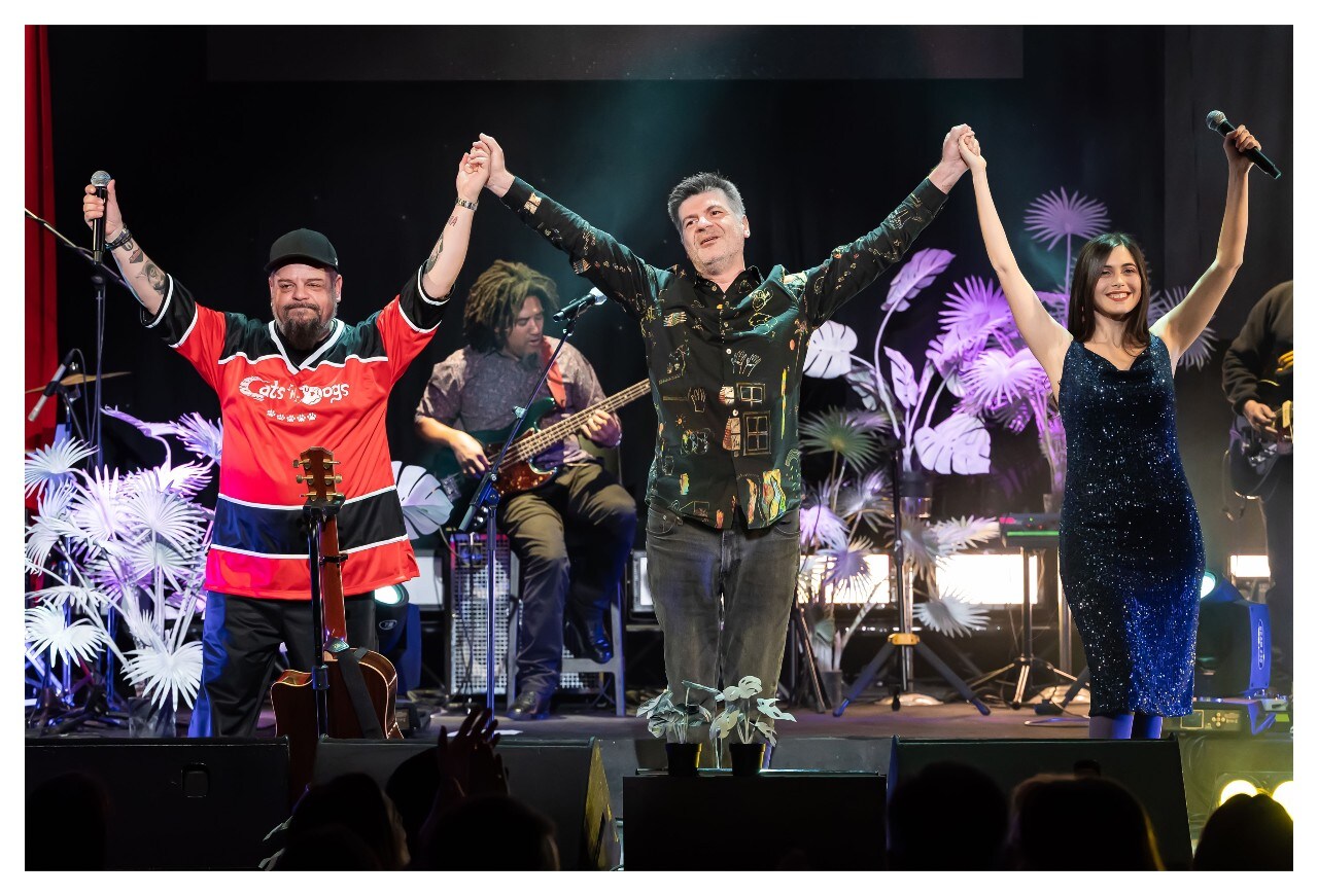 Ο Φοίβος Δεληβοριάς, ο Δημήτρης Μεντζέλος κι ο Φύλακας στη Σίκαλη