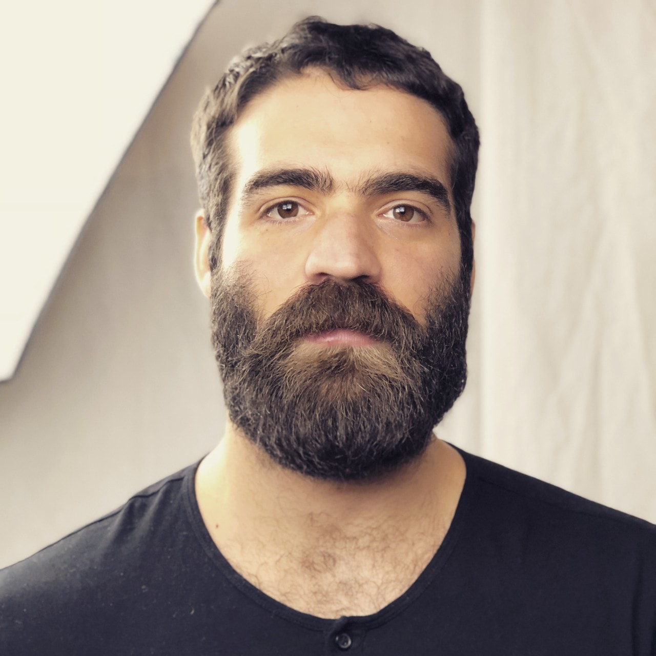 Γιώργος Τσιαντούλας: Οι «8 γυναίκες» και το Jungle Speed