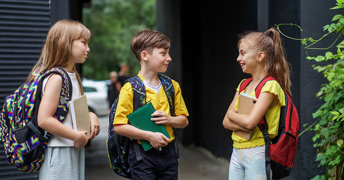 back-to-school-2025-tsantes-kasetines-02
