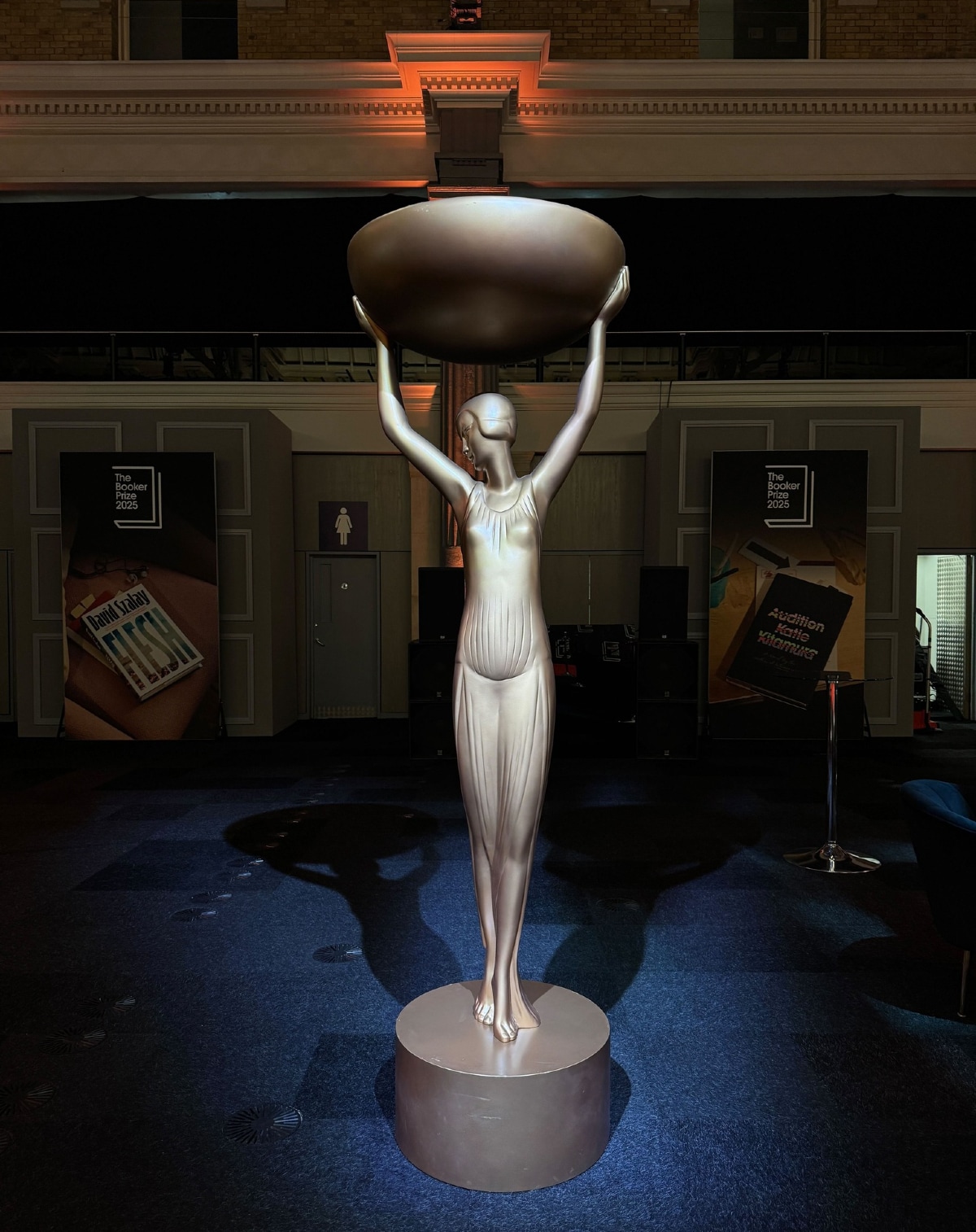 booker-prize-2025-szalay-flesh-02