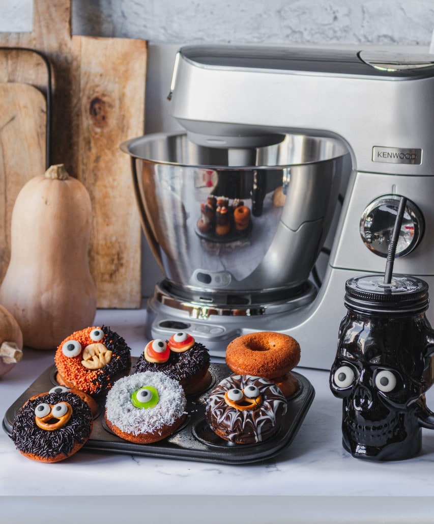 funky-cook-halloween-donuts-01