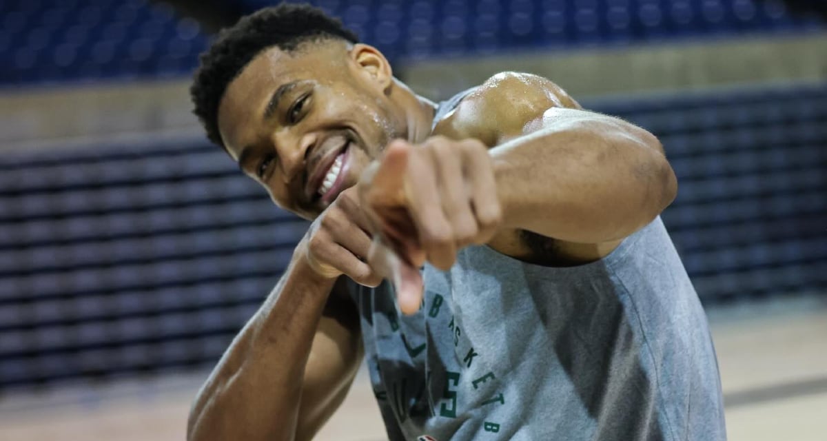 giannis-antetokounmpo-afierwma-01