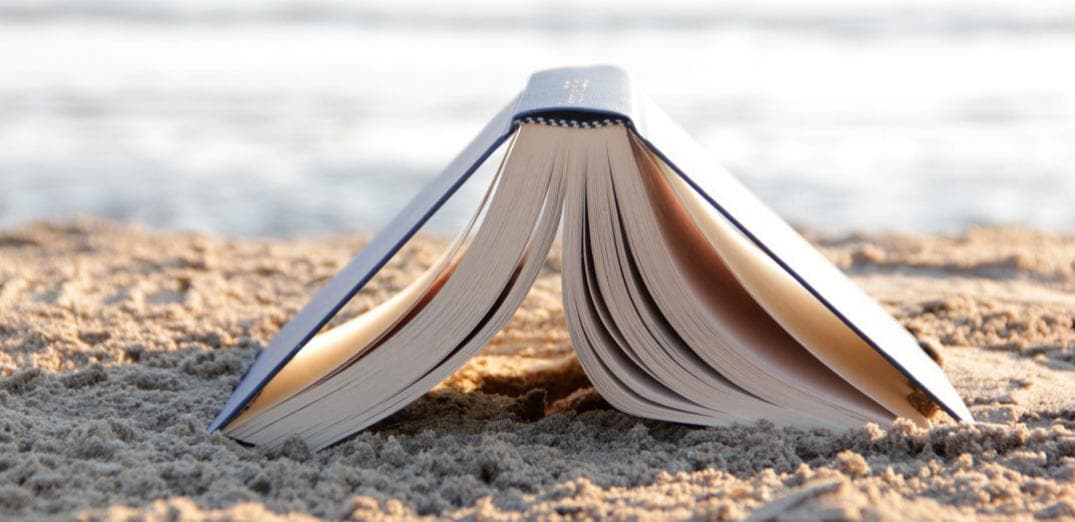 Καλοκαίρι: Τα 10 καλύτερα βιβλία για την παραλία!