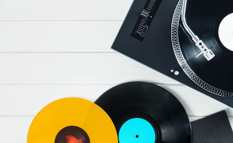 Vinyl 4 All Νοεμβρίου: 4 επικοί δίσκοι σε τιμή-έκπληξη!