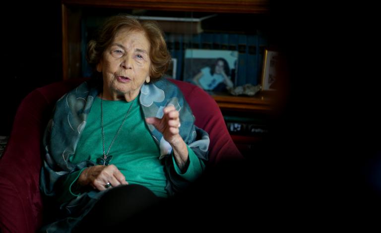 Αποκλειστική συνέντευξη / Η Άλκη Ζέη για το νέο της βιβλίο, «Ένα παιδί από το πουθενά»