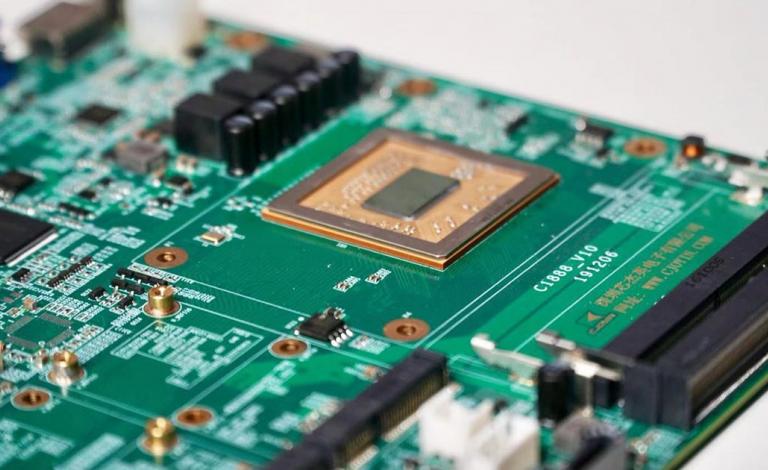 Intel ή AMD επεξεργαστής; Τώρα υπάρχει και τρίτη επιλογή!