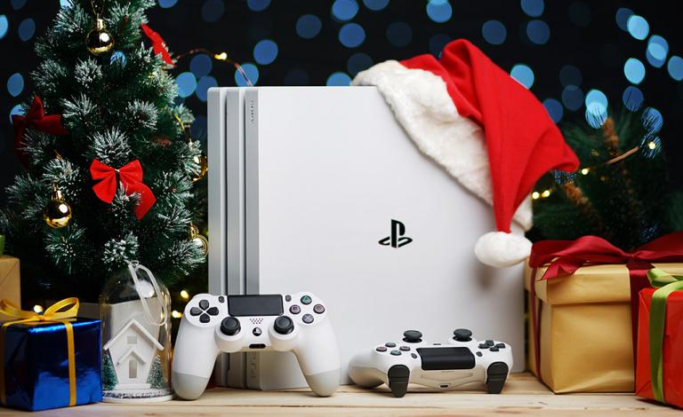 Χριστούγεννα με PS4 / Οι προσφορές που περίμενες έφτασαν στο public.gr!