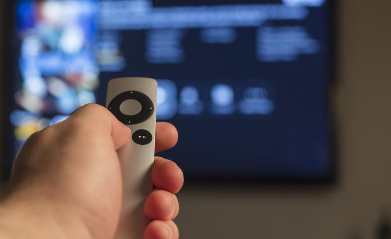 Mini Guide / Πώς θα συνδέσεις τα AirPods στο Apple TV σου