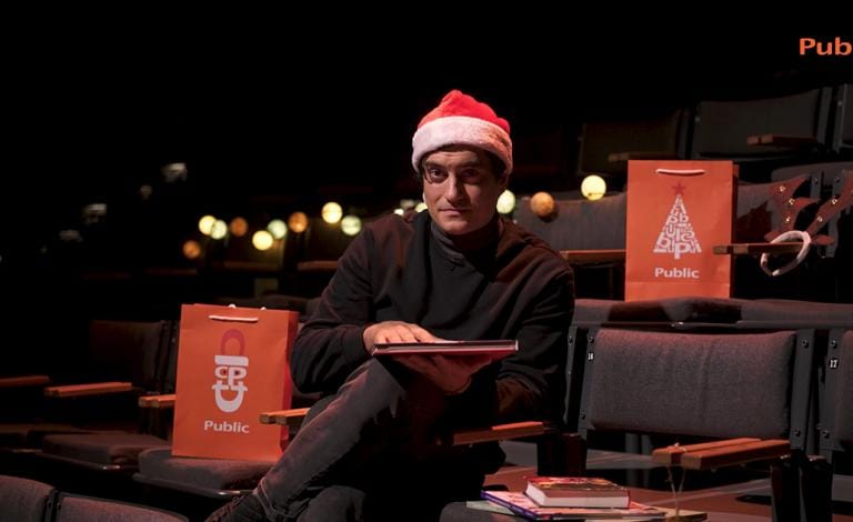 Χριστουγεννιάτικα παραμύθια / Ο Αργύρης Πανταζάρας διαβάζει «Το χριστουγεννιάτικο γουρουνάκι»