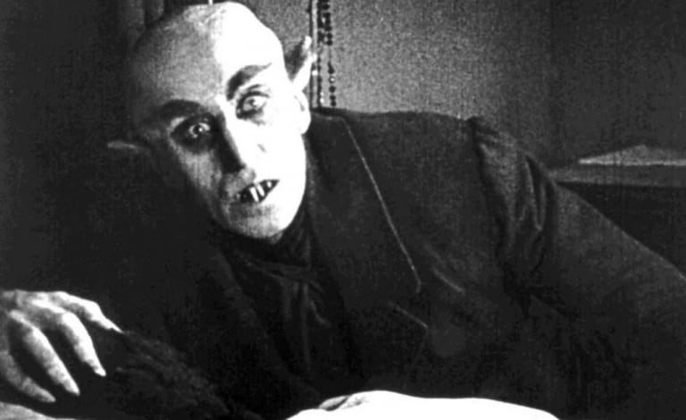 Εκατό χρόνια Nosferatu! Ο κινηματογραφικός βρικόλακας γιορτάζει!