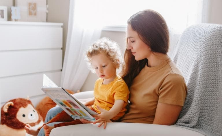 Γιατί πρέπει τα παιδιά να διαβάζουν βιβλία; Η Αρετή Δόνου απαντά!