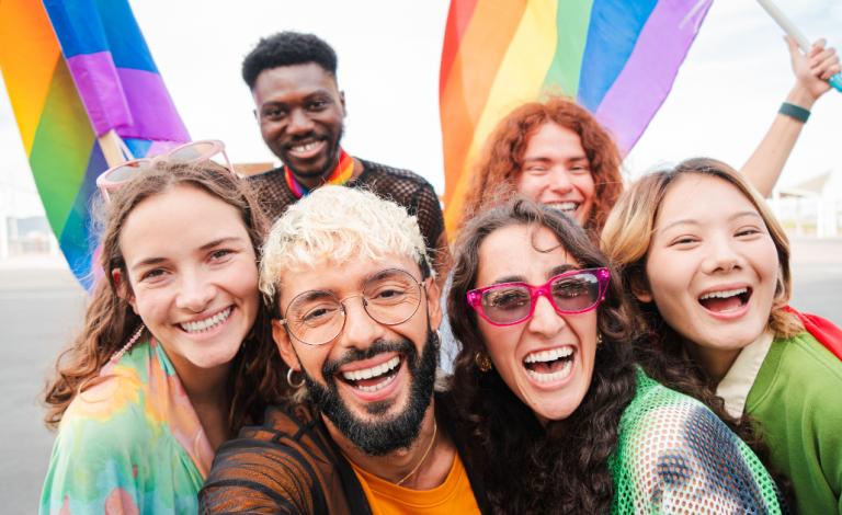 Pride Month: Μήνας χαράς, υπερηφάνειας και ανάγνωσης!