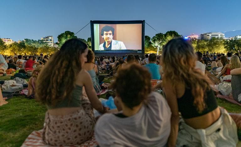 Δωρεάν events: Εβδομάδα με πανσέληνο, γλέντια & βόλτες στο νησί! 