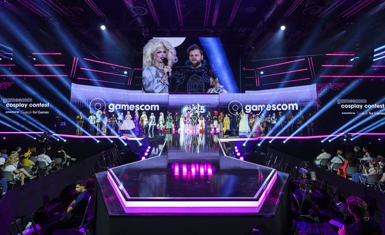 Εντυπωσιακά τα νούμερα της Gamescom, φήμες για φορητό PS6!