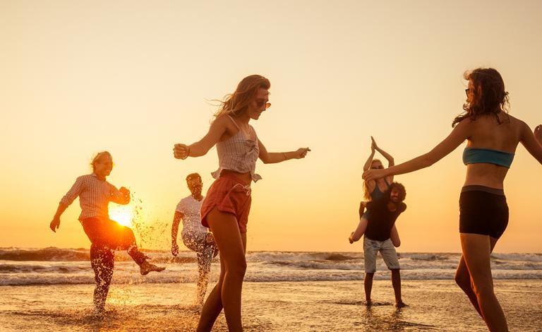 Summer sales: Δώσε νόημα στο καλοκαίρι με κορυφαία είδη ψυχαγωγίας 