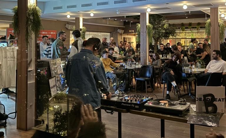 Όσα ζήσαμε στο exclusive event των Tame Impala στα Public Συντάγματος!