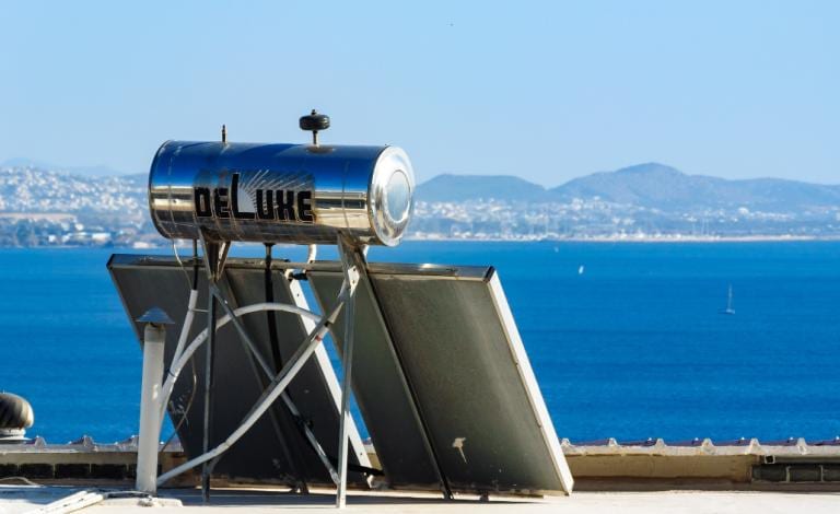 4+1 συμβουλές για να διαλέξεις το «σωστό» ηλιακό θερμοσίφωνα