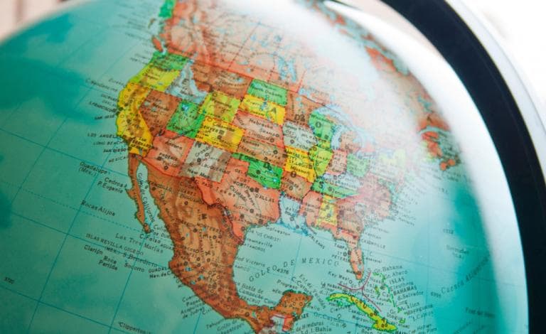 Κατανοώντας το φαινόμενο ICE μέσα από τις σελίδες των βιβλίων