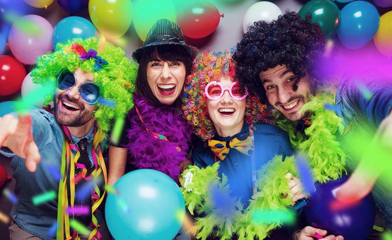 Πού θα βγεις: Αποκριάτικο ΣΚ με πάρτι, χορό αλλά και παραστάσεις