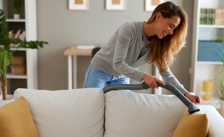 Οι «κανόνες» του spring cleaning για να υποδεχθείς ξέγνοιαστα την άνοιξη!