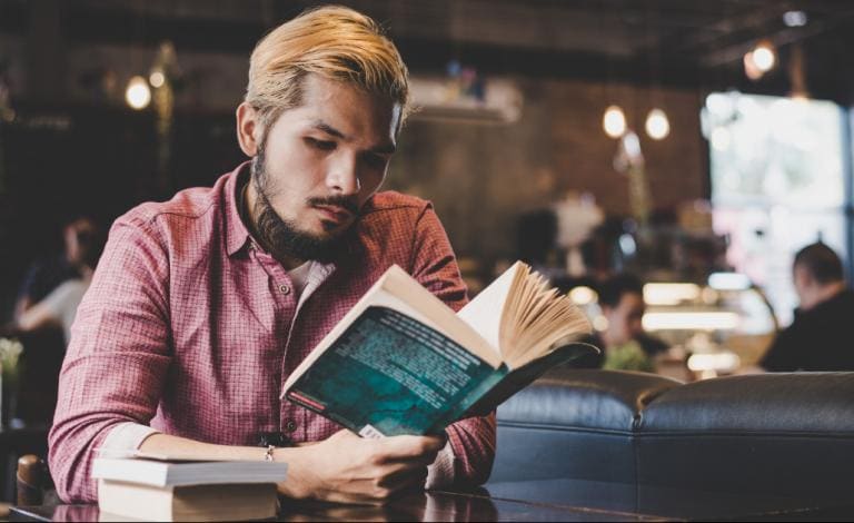 Fantasy 101: Βιβλία για να μυηθείς στους κόσμους του φανταστικού!