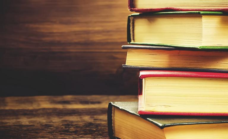 New Year, New You: Βιβλία που θα σε χαλαρώσουν & και απαντήσουν στα ερωτήματα σου