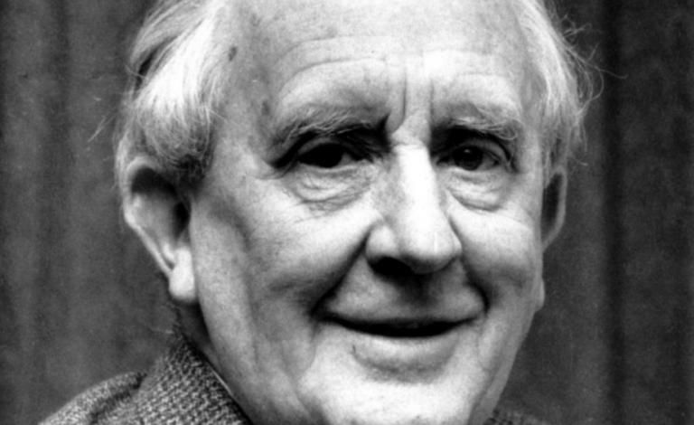 Ο γιος του Tolkien συνεχίζει την παράδοση του πατέρα του!