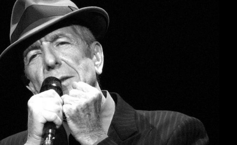 RIP Leonard Cohen: Τα βιβλία που αξίζει να διαβάσεις για αυτόν