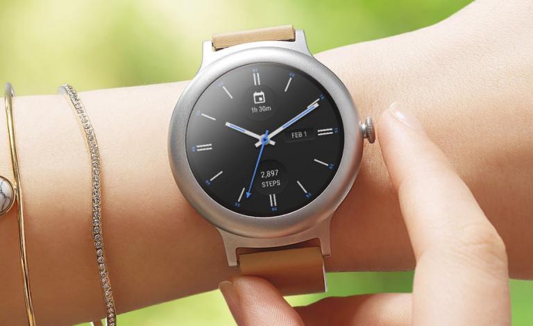 Τα πρώτα smartwatches με Android Wear 2.0