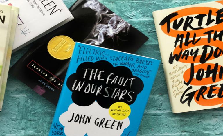Turtles Αll the Way Down: Τι σημαίνει ο παράξενος τίτλος που έδωσε ο John Green στο νέο του βιβλίο;