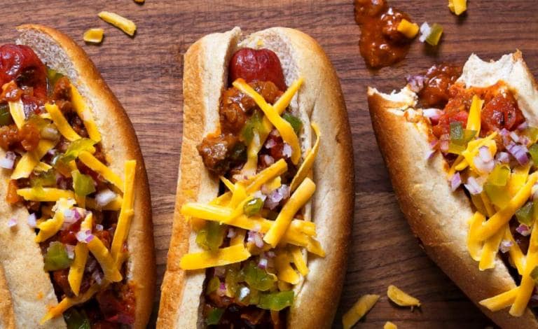 Hot-dog, κρέπες, ντόνατς: φτιάξε μόνος σου όλες τις λιχουδιές του γηπέδου