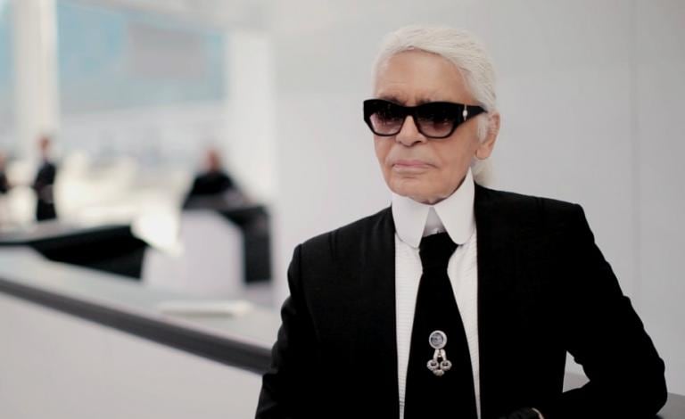 Έφυγε από τη ζωή ο «αυτοκράτορας» της μόδας Karl Lagerfeld