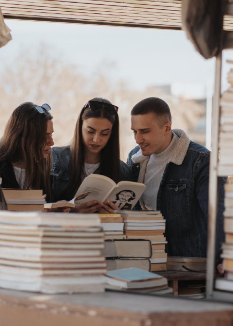 ΒΙΒΛΙΟ ΠΡΟΤAΣΕΙΣ