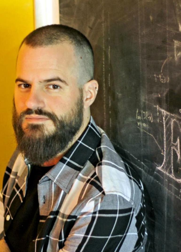 Ο youtuber Mikeius έρχεται @ Public The Mall Athens