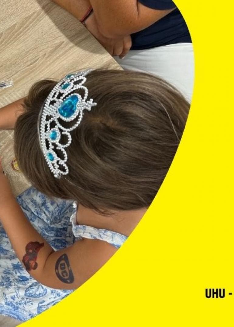 20 χρόνια Public, 20 χρόνια μαζί: Χειροτεχνίες παρέα με τον Sony & την UHU @Public Τσιμισκή!