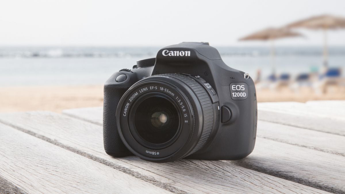 Η DSLR της Canon EOS 1200D Kit αποκλειστικά στα Public!