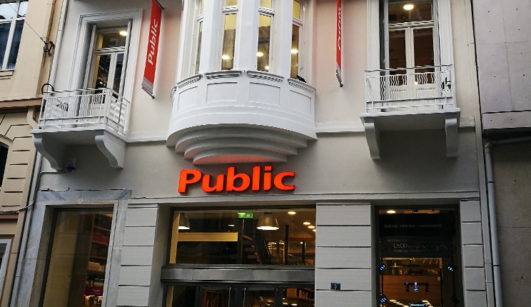 Public Κολωνακίου